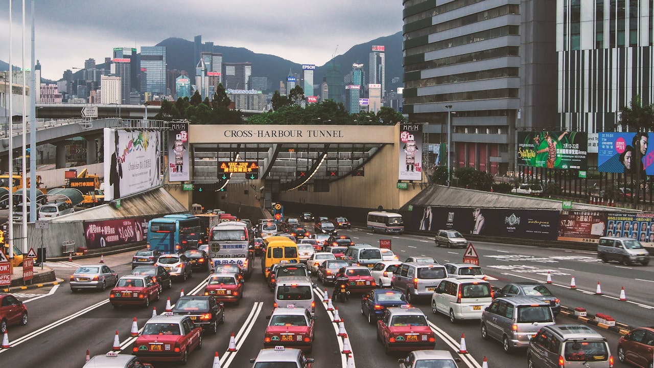 Toxicological effects of fresh and aged gasoline exhaust particles in Hong Kong