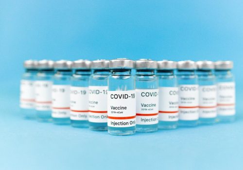FeaturedPublications_Thumbnail_VaccineEffectiveness Rapid evaluation of COVID-19 vaccine effectiveness against symptomatic infection with SARS-CoV-2 variants by analysis of genetic distance